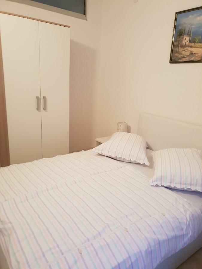 Apartman Ivana Grizane-Belgrad Luaran gambar